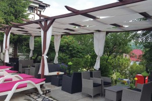 Caprice Lounge Piscina